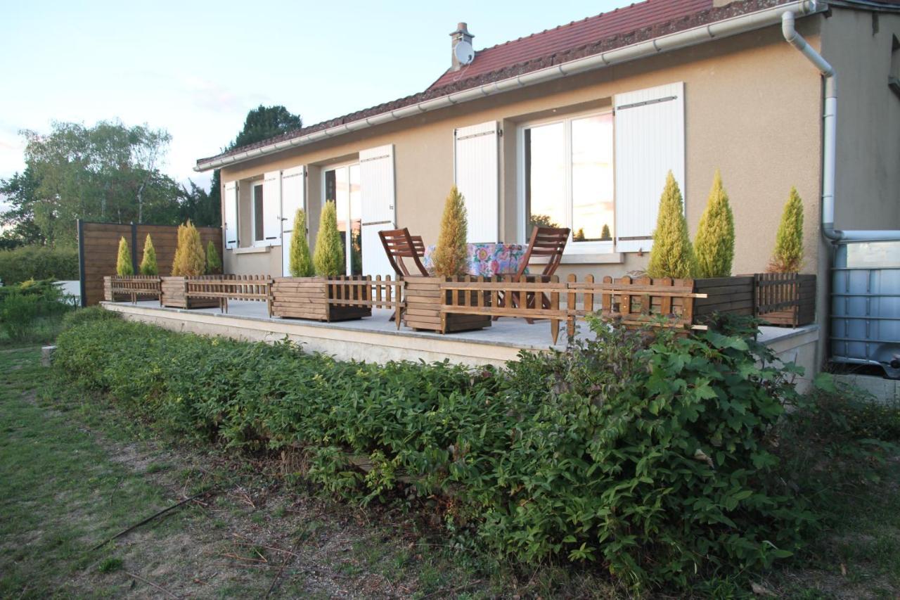 La Maison Et Son Jardin Sur Le Canal De Bourgogne Ravieres Екстериор снимка